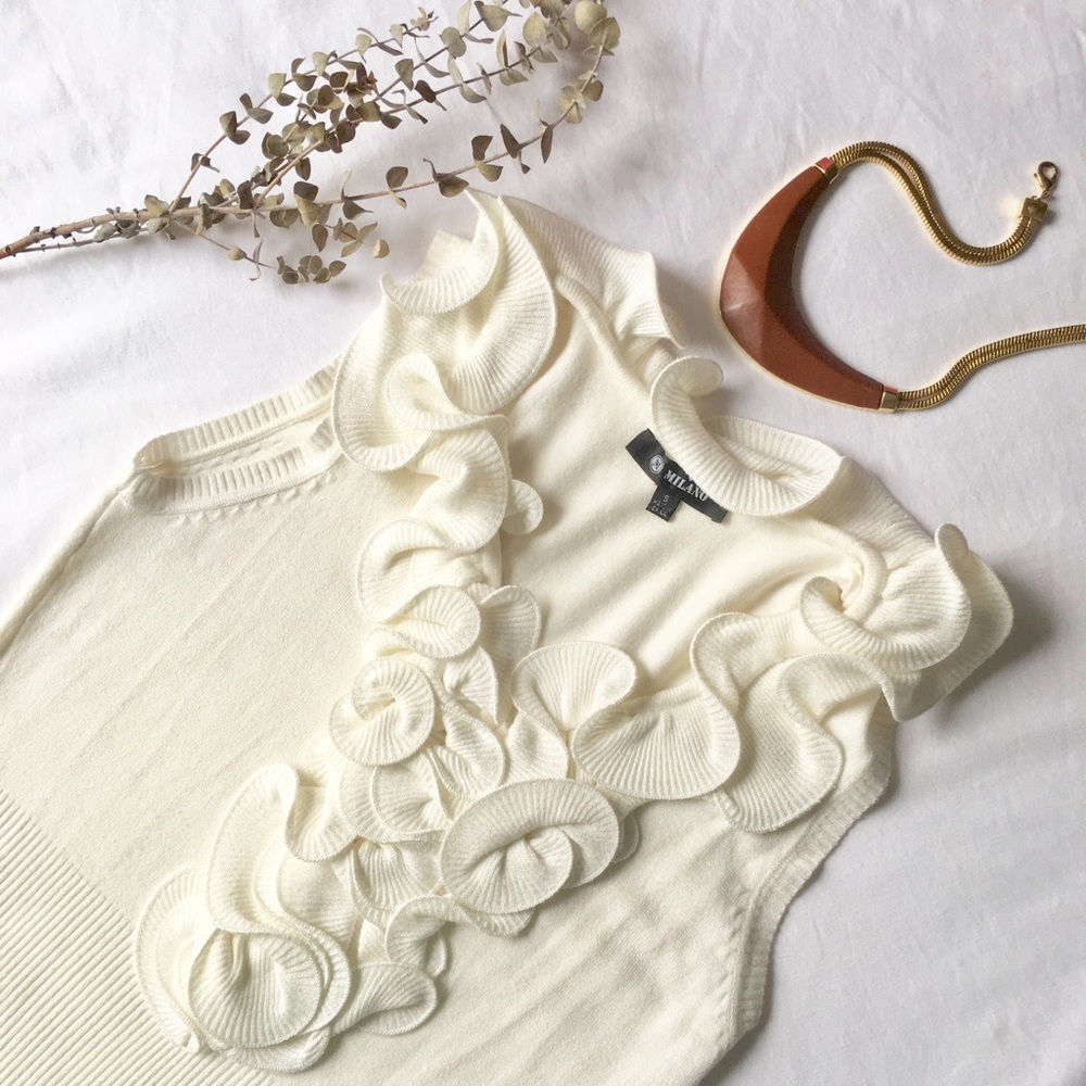 So pretty {Milano} Sleeveless Knit Ruffle …